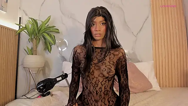 Snapshot of Fyre_divine chatting on April 2026 10:18:01 AM Fyre divine online show from April 2026 10:18:01 AM
