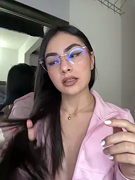 IslaCole online show from February 2026 11:09:01 PM