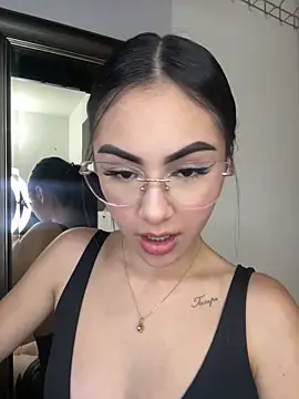 IslaCole online show from March 2026 11:10:01 PM