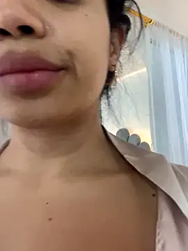 Snapshot of AbbyHank2 chatting on December 2025 06:13:02 PM AbbyHank2 online show from December 2025 06:13:02 PM