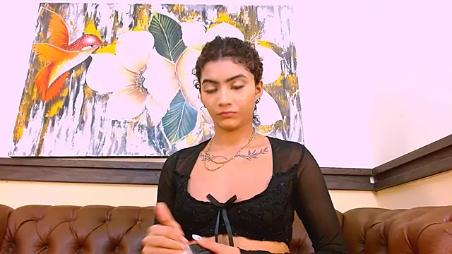 Emma Kiut  online show from November 2025 06:07:01 PM