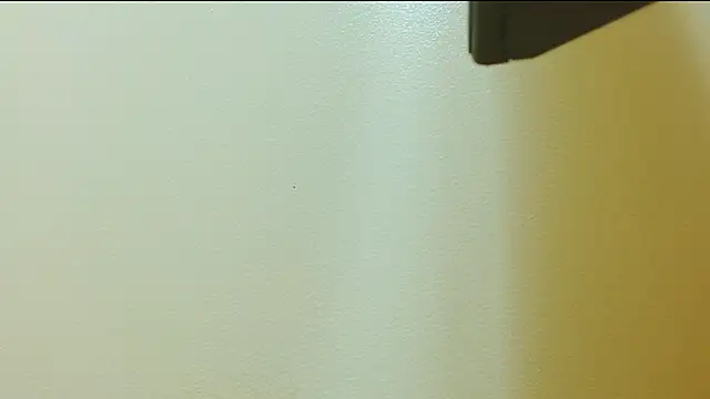 Emma Kiut  online show from November 2025 06:00:02 PM