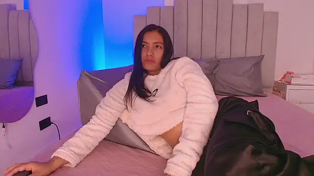 ellisrossi online show from March 2026 08:38:01 PM