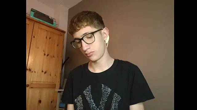 Erick Taylor3 online show from December 2025 08:13:02 PM