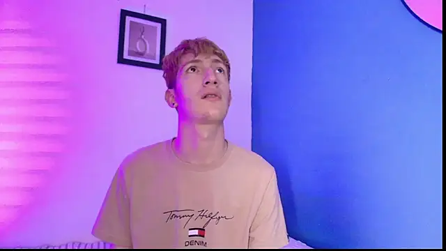 Erick Taylor3 online show from April 2026 07:41:01 PM