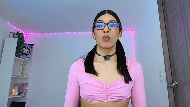 Arimoonn online show from July 2026 12:11:02 PM