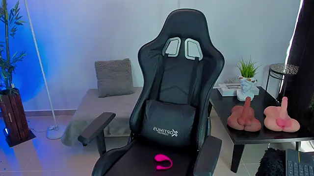 JessicaPratt online show from March 2025 04:46:01 PM