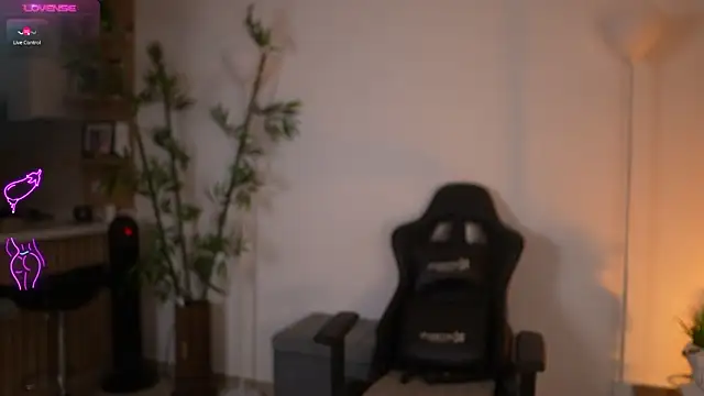 JessicaPratt online show from March 2026 12:54:01 PM