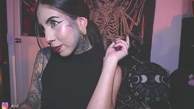 Dalia Vorhees online show from January 2026 02:05:01 AM