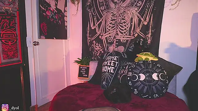 Dalia Vorhees online show from February 2026 02:08:02 AM