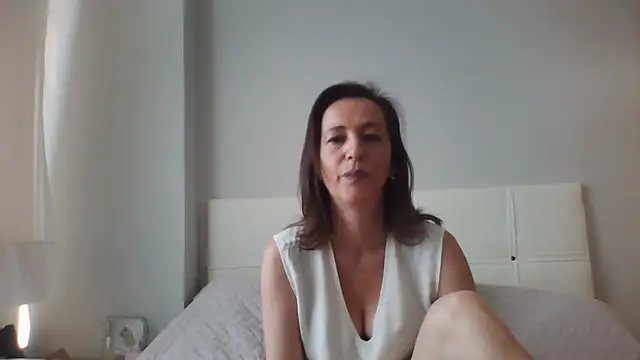 Snapshot of ArianaStarr chatting on June 2026 06:51:02 AM ArianaStarr online show from June 2026 06:51:02 AM