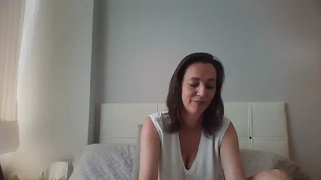 Snapshot of ArianaStarr chatting on June 2026 07:35:02 AM ArianaStarr online show from June 2026 07:35:02 AM