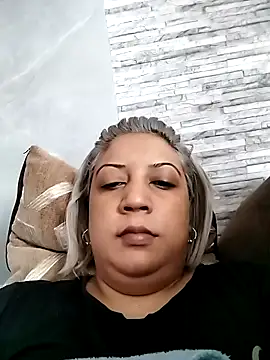 Snapshot of IndianLara chatting on November 2025 04:34:02 AM IndianLara online show from November 2025 04:34:02 AM