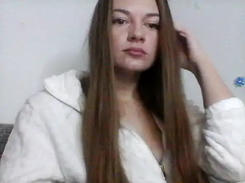 EllaMoonlight online show from November 2025 09:20:02 PM