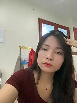 Snapshot of Bee_Yellow00 chatting on July 2026 04:26:01 AM Bee Yellow00 online show from July 2026 04:26:01 AM