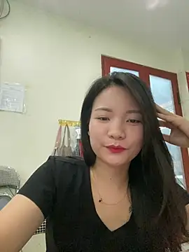 Snapshot of Bee_Yellow00 chatting on July 2026 04:26:02 AM Bee Yellow00 online show from July 2026 04:26:02 AM