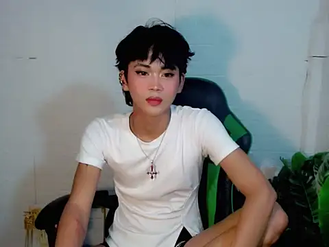 Snapshot of AsianCuteGuy21 chatting on March 2026 05:19:01 PM AsianCuteGuy21 online show from March 2026 05:19:01 PM