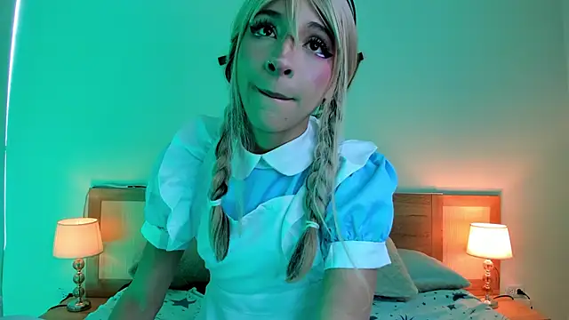 Damiian20  online show from November 2025 12:27:02 PM