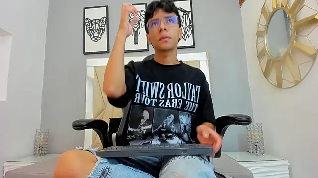 adams bobby online show from April 2026 10:59:01 AM