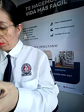 Valentina--1 online show from December 2025 11:58:02 AM