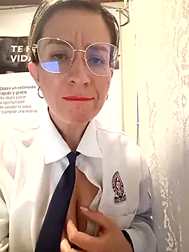 Valentina--1 online show from February 2026 11:00:02 AM