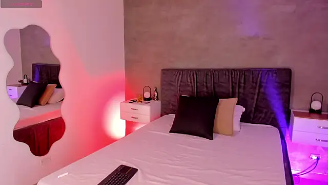 andreanix online show from April 2026 08:58:02 PM