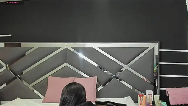 ScarlettParker online show from November 2025 12:04:01 PM