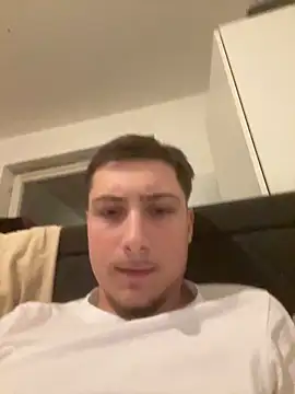 Snapshot of zoranmachtdichfrisch chatting on October 2025 01:13:02 AM zoranmachtdichfrisch online show from October 2025 01:13:02 AM