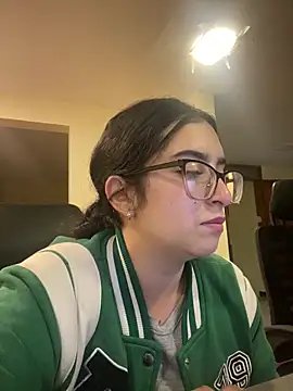 Kloe Novoa online show from April 2026 12:33:01 PM