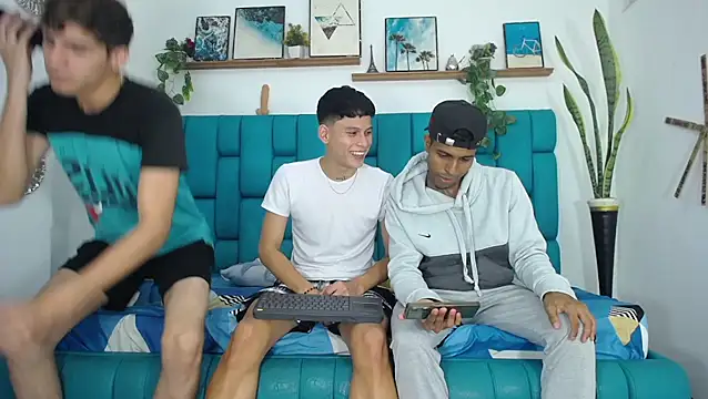 Hot Boys Latinos X online show from November 2025 10:08:02 PM