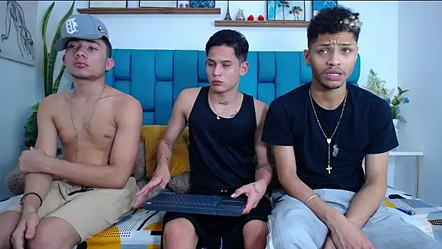 Hot Boys Latinos X online show from March 2026 11:23:02 PM