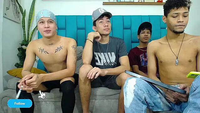 Hot Boys Latinos X online show from April 2026 05:25:02 PM