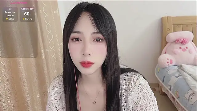 Snapshot of by-Hannah chatting on November 2025 01:56:02 PM by-Hannah online show from November 2025 01:56:02 PM