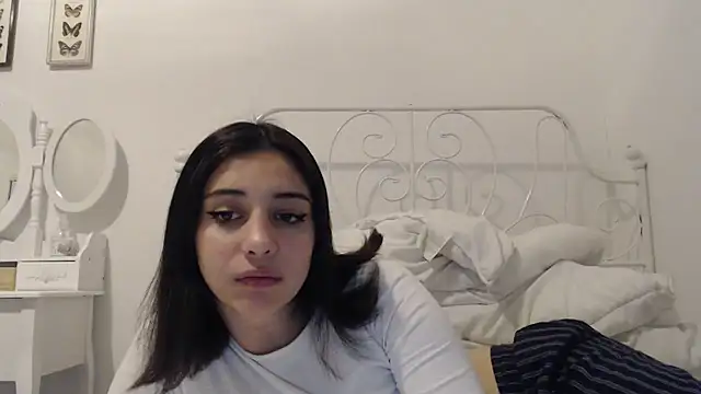 bellefleurrr online show from April 2026 08:10:01 PM