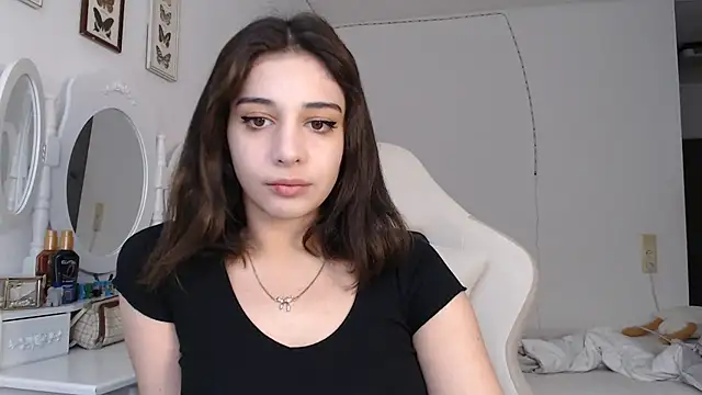 bellefleurrr online show from June 2026 04:40:01 PM