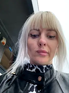 blondegirlx online show from December 2025 10:44:02 AM