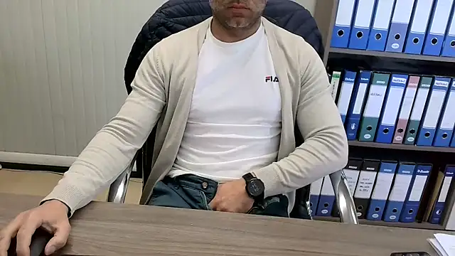 Evasionee online show from April 2026 06:25:02 AM