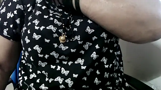 Snapshot of TABOOBREAKERS chatting on February 2025 12:49:01 PM TABOOBREAKERS online show from February 2025 12:49:01 PM