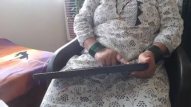 Snapshot of TABOOBREAKERS chatting on March 2025 02:50:01 AM TABOOBREAKERS online show from March 2025 02:50:01 AM