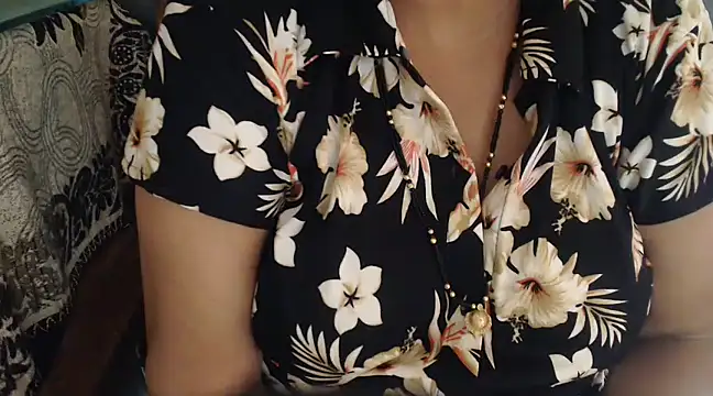 Snapshot of TABOOBREAKERS chatting on March 2025 10:55:01 AM TABOOBREAKERS online show from March 2025 10:55:01 AM