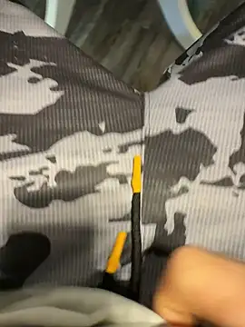 Snapshot of Quickcum2201 chatting on October 2025 02:35:01 PM Quickcum2201 online show from October 2025 02:35:01 PM