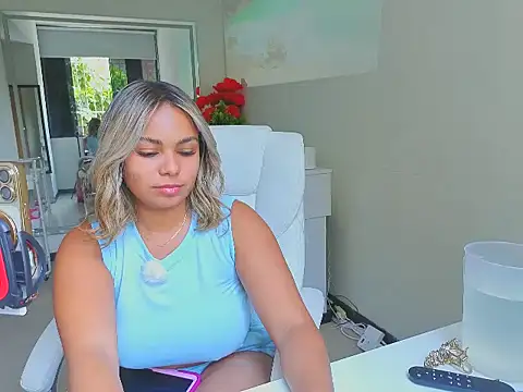 diosadeluniverso online show from April 2026 05:39:01 PM