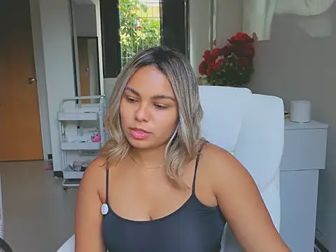 diosadeluniverso online show from April 2026 12:18:01 PM