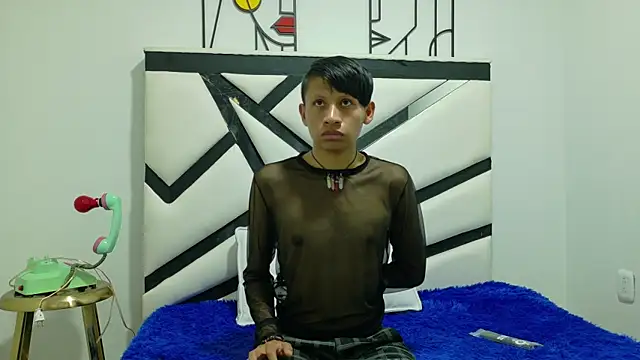 Snapshot of ALEXANDRO_BOVER chatting on October 2025 07:36:02 PM ALEXANDRO BOVER online show from October 2025 07:36:02 PM