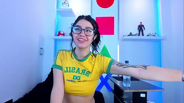 Snapshot of Charlotte_Millers chatting on November 2025 09:51:02 PM Charlotte Millers online show from November 2025 09:51:02 PM