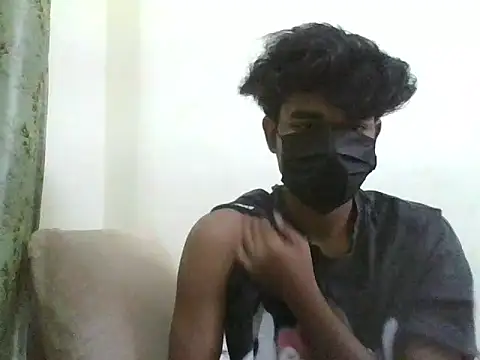 Snapshot of kriZ08 chatting on April 2026 12:40:01 PM kriZ08 online show from April 2026 12:40:01 PM