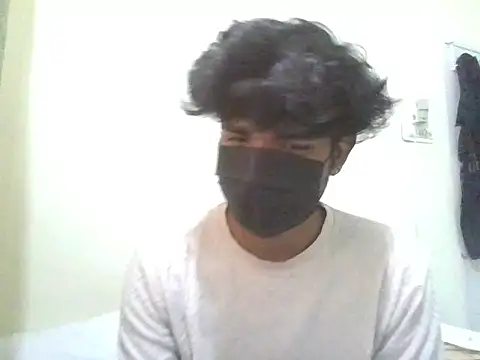 Snapshot of kriZ08 chatting on May 2026 06:21:03 AM kriZ08 online show from May 2026 06:21:03 AM