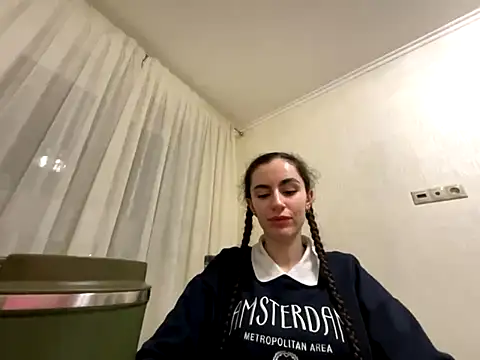 Snapshot of _my_Khaleesi_ chatting on November 2025 04:39:02 PM my Khaleesi online show from November 2025 04:39:02 PM