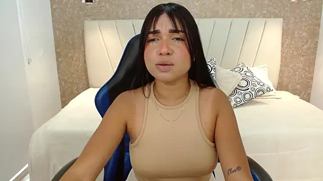 AliceSmity  online show from November 2025 05:44:01 PM