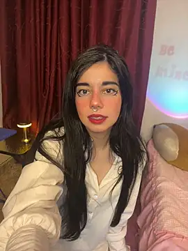 wetbyAlice online show from April 2026 11:18:02 PM